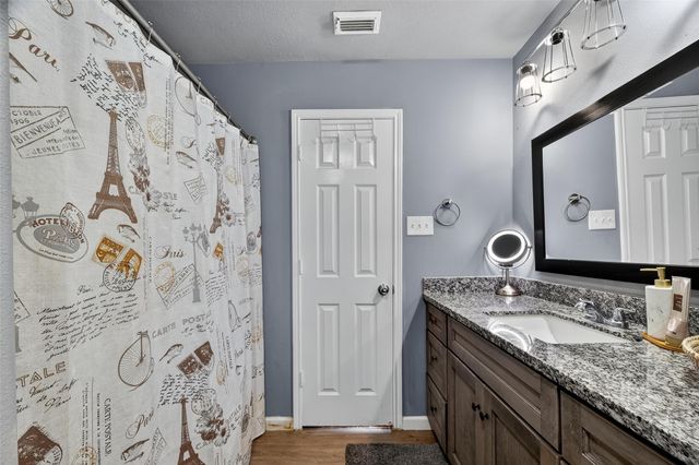 10518 Tenleyton Lane, Houston, TX 77075