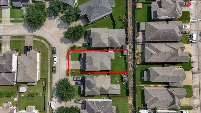 10518 Tenleyton Lane, Houston, TX 77075