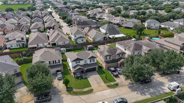 10518 Tenleyton Lane, Houston, TX 77075