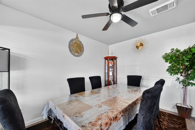 10518 Tenleyton Lane, Houston, TX 77075