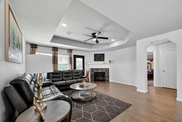 10518 Tenleyton Lane, Houston, TX 77075