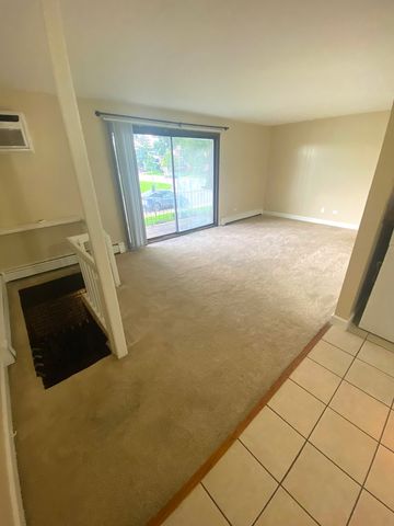1412 Willow Lane 2, Westmont, IL 60559