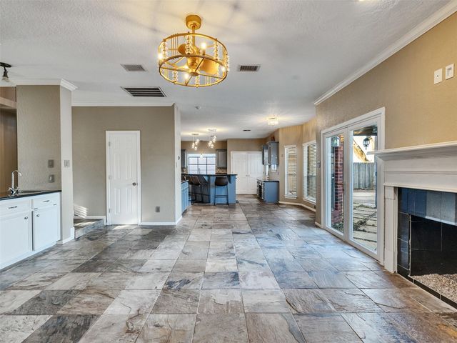 114 Bayou Bend Drive, League City, TX 77573