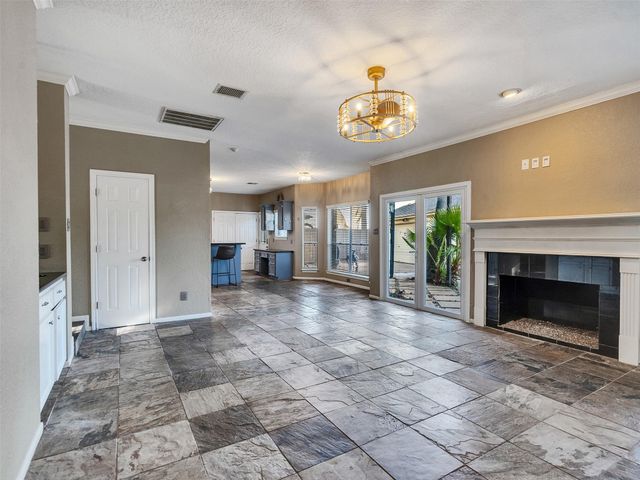 114 Bayou Bend Drive, League City, TX 77573