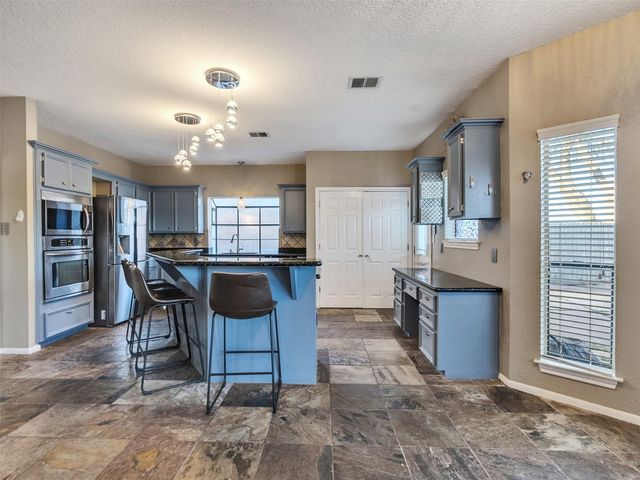 114 Bayou Bend Drive, League City, TX 77573