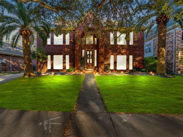 114 Bayou Bend Drive, League City, TX 77573