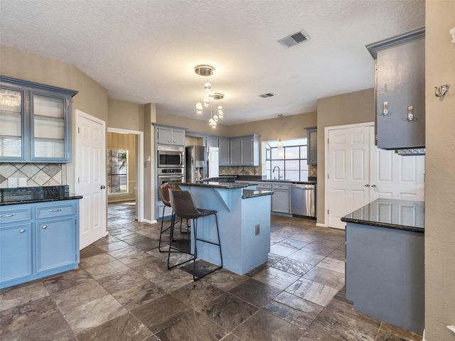 114 Bayou Bend Drive, League City, TX 77573