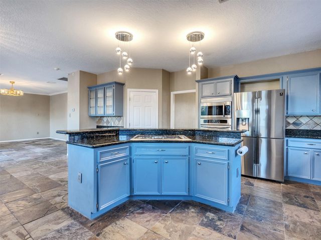 114 Bayou Bend Drive, League City, TX 77573