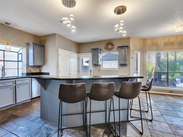 114 Bayou Bend Drive, League City, TX 77573