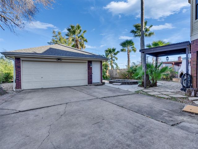 114 Bayou Bend Drive, League City, TX 77573