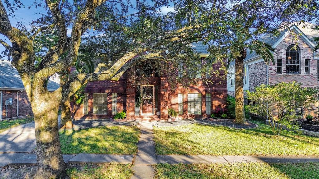 114 Bayou Bend Drive, League City, TX 77573