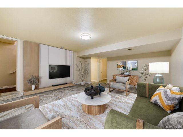 18508 E Whitaker Cir A, Aurora, CO 80015