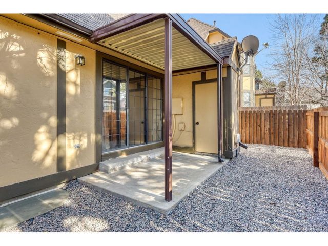 18508 E Whitaker Cir A, Aurora, CO 80015