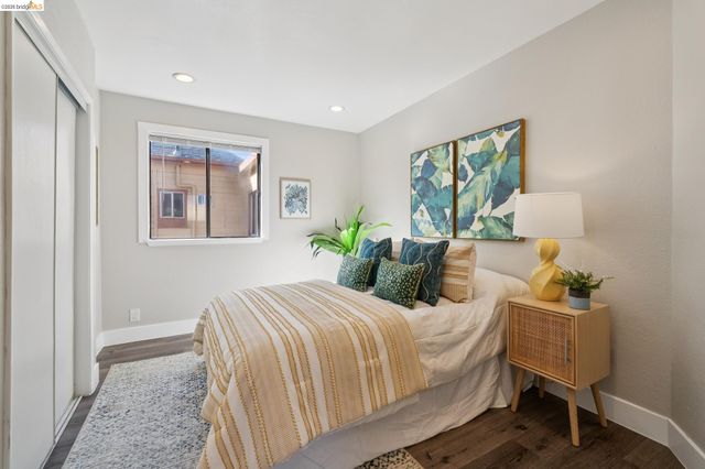 1944 E 20Th St, Oakland, CA 94606