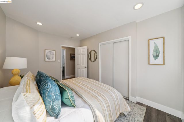 1944 E 20Th St, Oakland, CA 94606