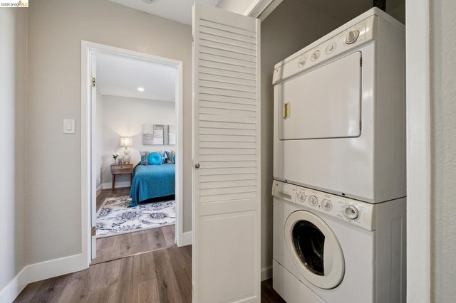1944 E 20Th St, Oakland, CA 94606