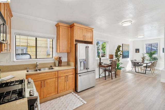 1944 E 20Th St, Oakland, CA 94606