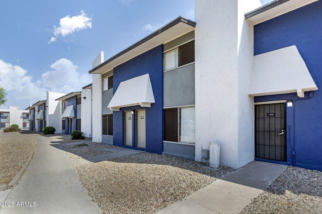 2627 N 45th Avenue 2C, Phoenix, AZ 85035