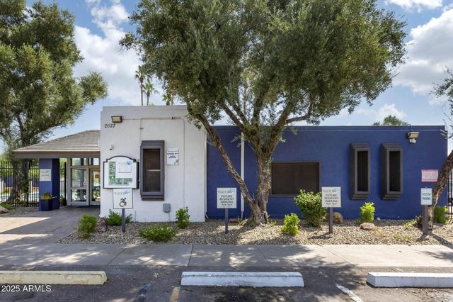 2627 N 45th Avenue 2C, Phoenix, AZ 85035