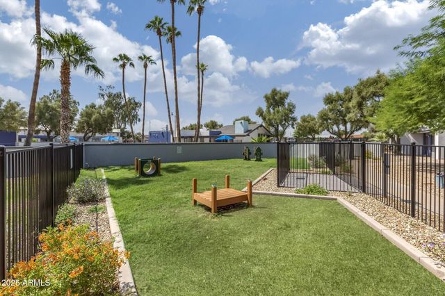2627 N 45th Avenue 2C, Phoenix, AZ 85035