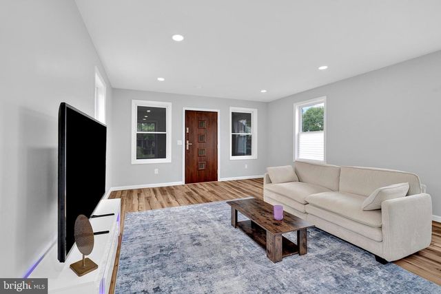 817 PRESIDENT AVE, Lawrence Township, NJ 08648
