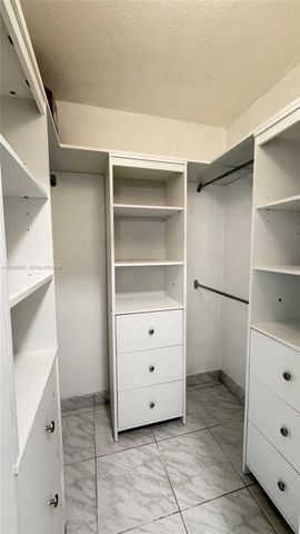 14861 SW 173rd St, Miami, FL 33187