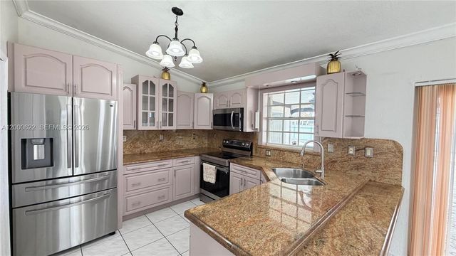 14861 SW 173rd St, Miami, FL 33187