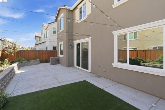 464 Coolcrest Dr, Oakley, CA 94561