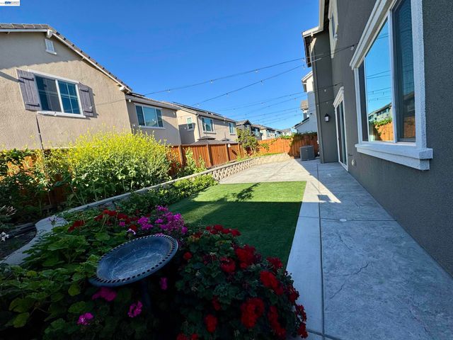 464 Coolcrest Dr, Oakley, CA 94561