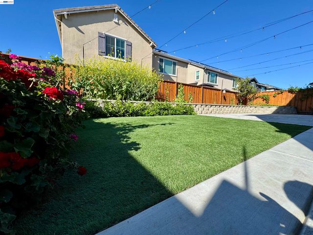 464 Coolcrest Dr, Oakley, CA 94561