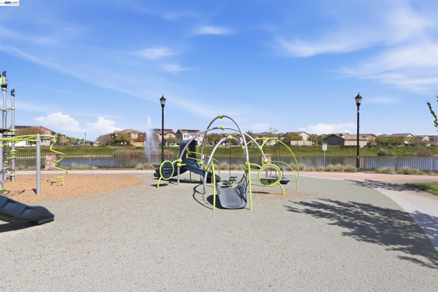 464 Coolcrest Dr, Oakley, CA 94561