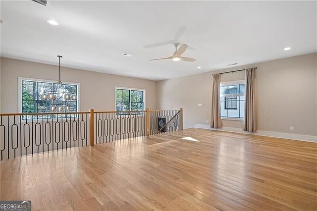 1380 Wayne Avenue N, Atlanta, GA 30306
