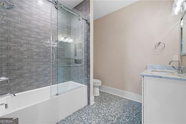 1380 Wayne Avenue N, Atlanta, GA 30306