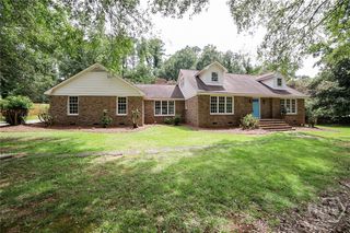 215 Lenox Road, Athens, GA 30606