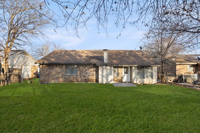 7509 Echo Hill Drive, Watauga, TX 76148