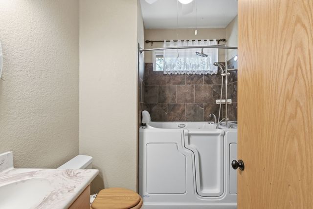 485 Canyon Lake Road, Gordon, TX 76453