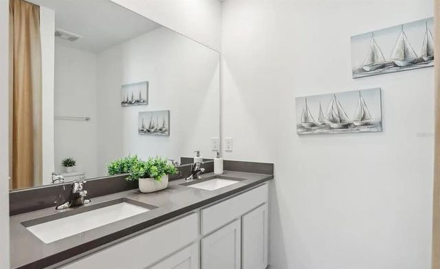 32528 WEATHERED OAK DRIVE, Wesley Chapel, FL 33543