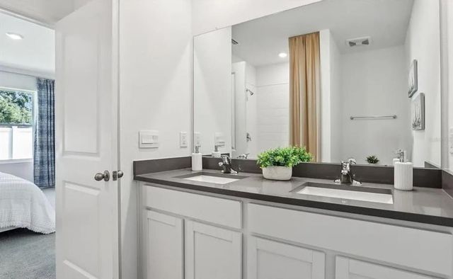 32528 WEATHERED OAK DRIVE, Wesley Chapel, FL 33543