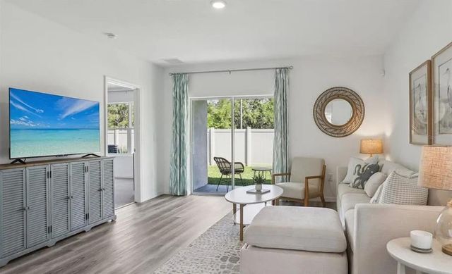 32528 WEATHERED OAK DRIVE, Wesley Chapel, FL 33543