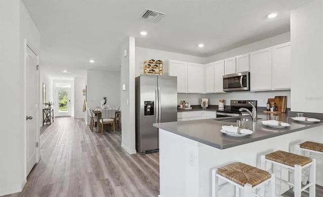 32528 WEATHERED OAK DRIVE, Wesley Chapel, FL 33543