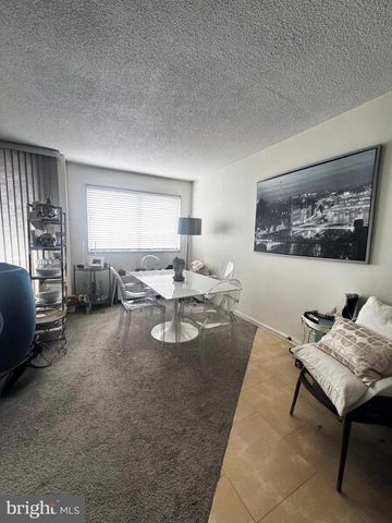 2059 HUNTINGTON AVE #1101, Alexandria, VA 22303