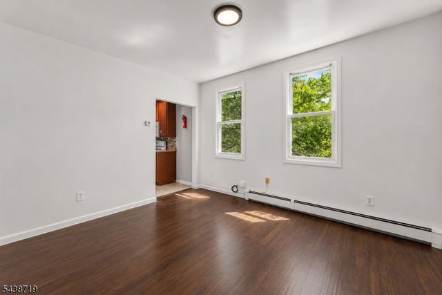 488 S 12Th St, Newark City, NJ 07103