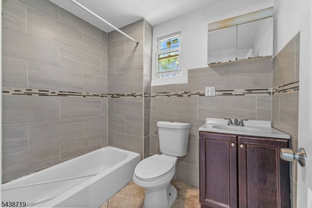488 S 12Th St, Newark City, NJ 07103