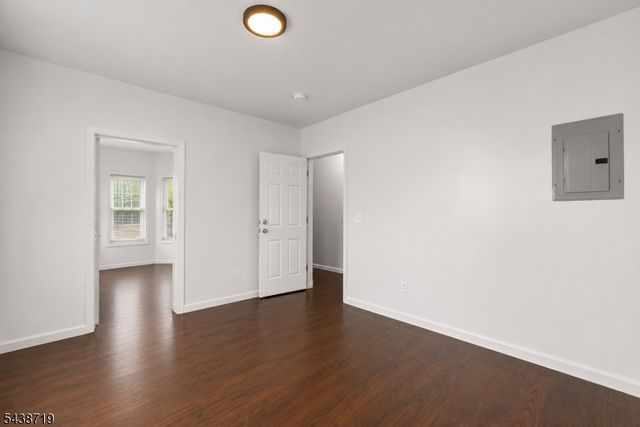 488 S 12Th St, Newark City, NJ 07103