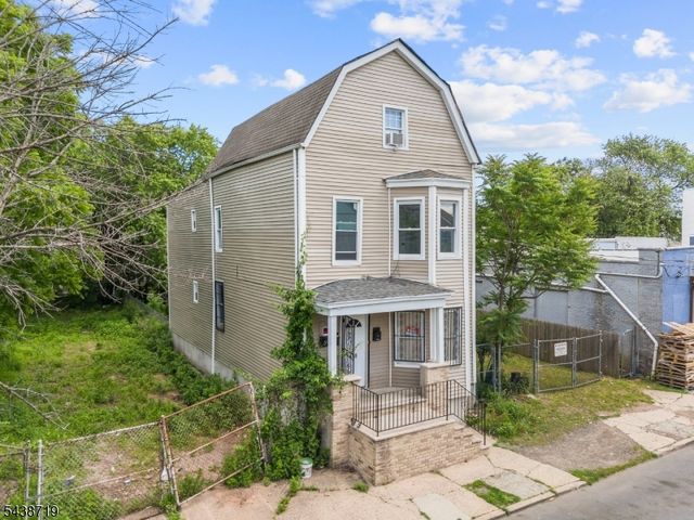 488 S 12Th St, Newark City, NJ 07103