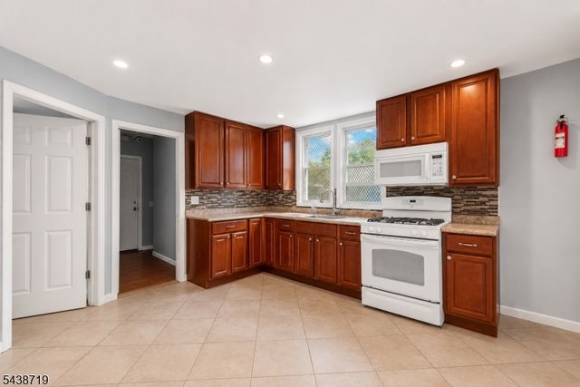 488 S 12Th St, Newark City, NJ 07103