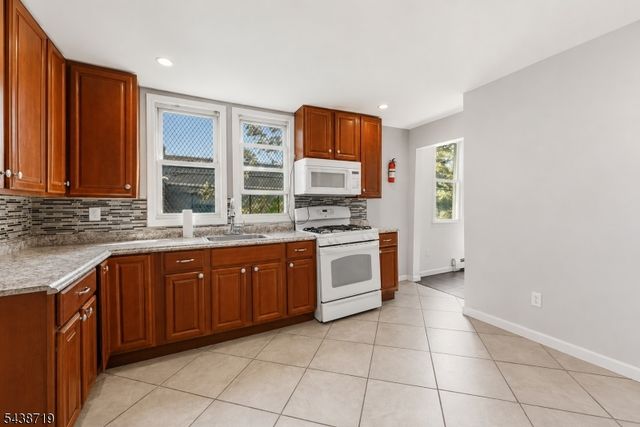 488 S 12Th St, Newark City, NJ 07103