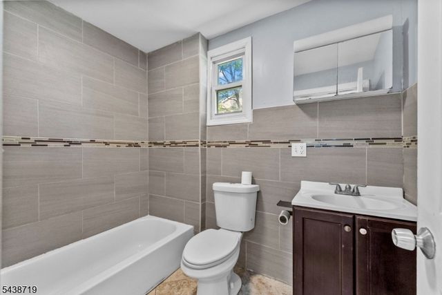 488 S 12Th St, Newark City, NJ 07103