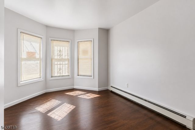 488 S 12Th St, Newark City, NJ 07103