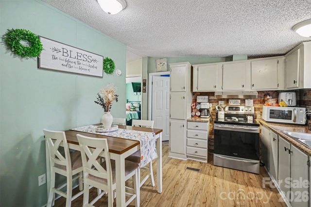 504 Mountain Meadows Drive 55, Bessemer City, NC 28016